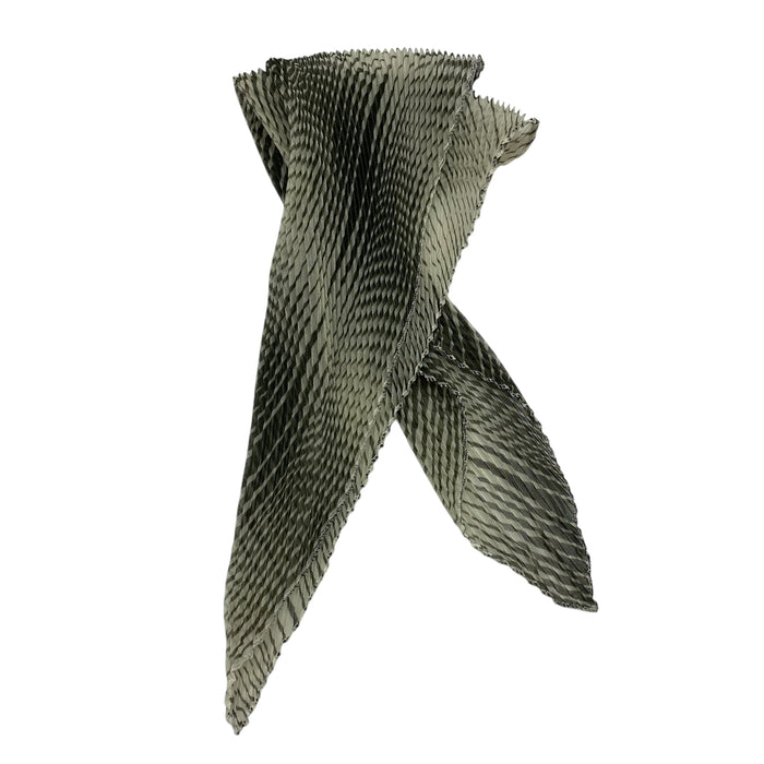 Polyester Pleated | Cream with Olive Green