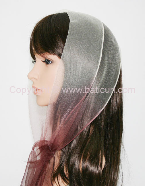 20 | Oblong Cloud | Cream with Burgundy Edges | 9"x50"
