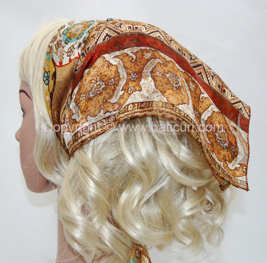 136-56 Brown/Orange Traditional Design