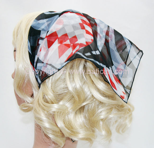 136-71 Black and Red | Geometric Pattern