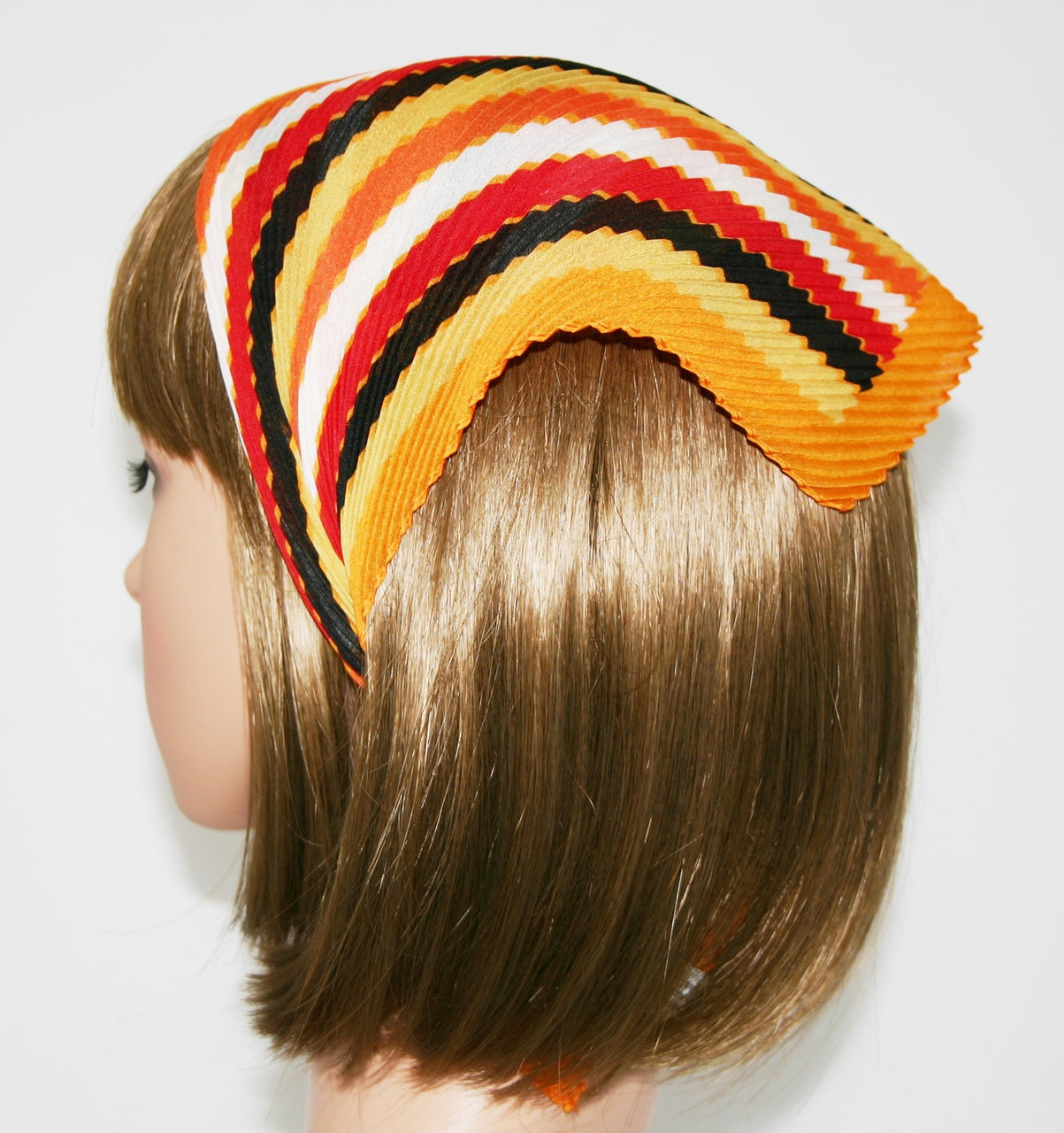 114-78 Pleated Italian | Mixed Lines | Orange Trim